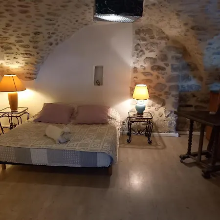 Farm stay Chambres D'Hote Les Jardins De Prasserat *