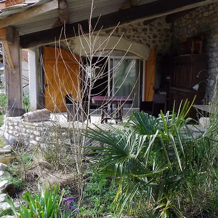 Chambres D'Hote Les Jardins De Prasserat Farm stay