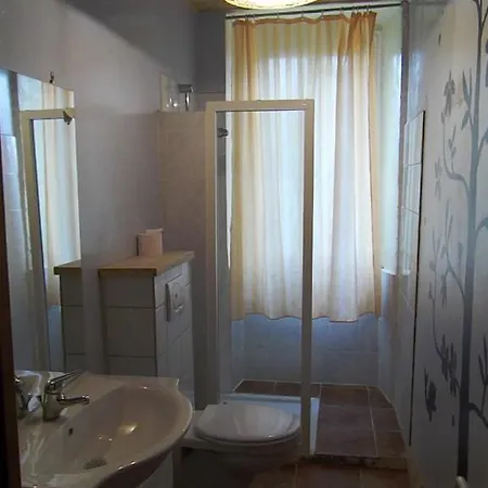Farm stay Chambres D'Hote Les Jardins De Prasserat Vallon-Pont-d'Arc